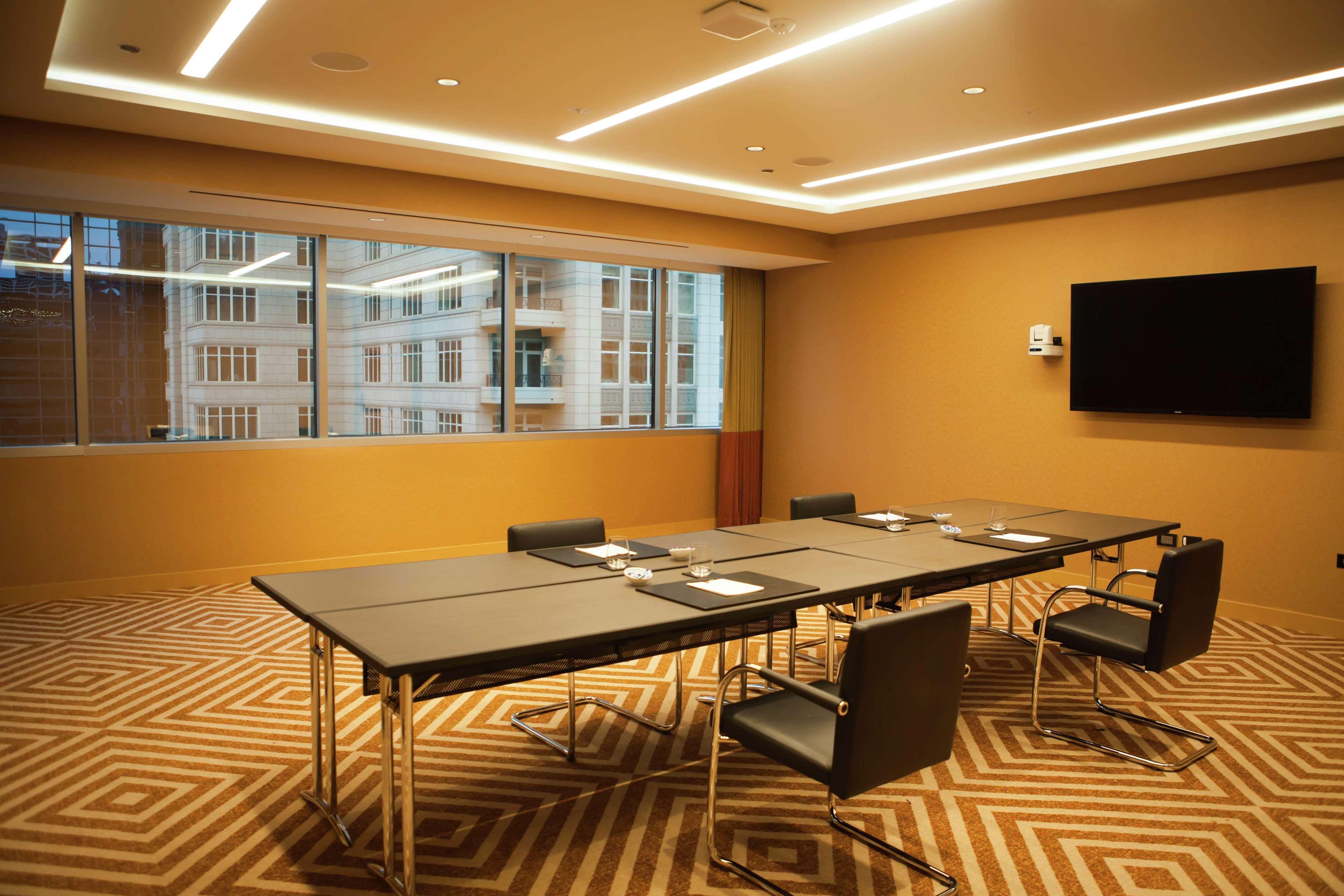 Residence Inn By Marriott Chicago Downtown Magnificent Mile Bagian luar foto