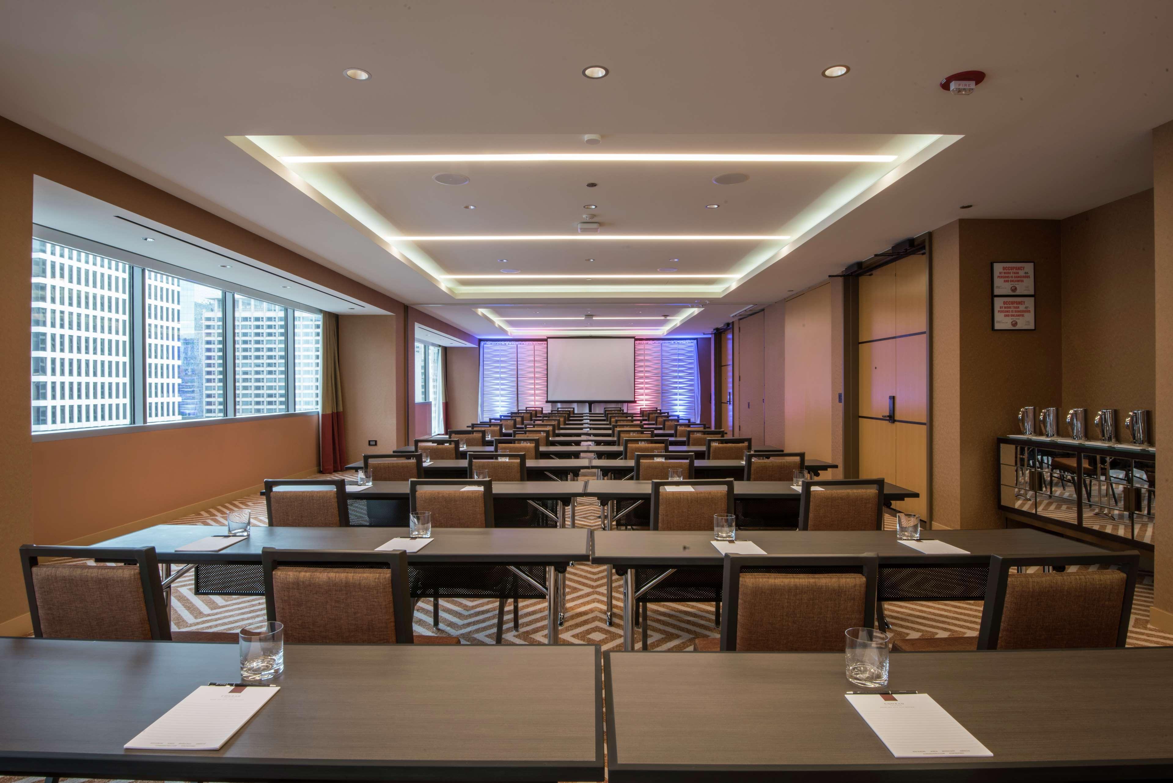 Residence Inn By Marriott Chicago Downtown Magnificent Mile Bagian luar foto