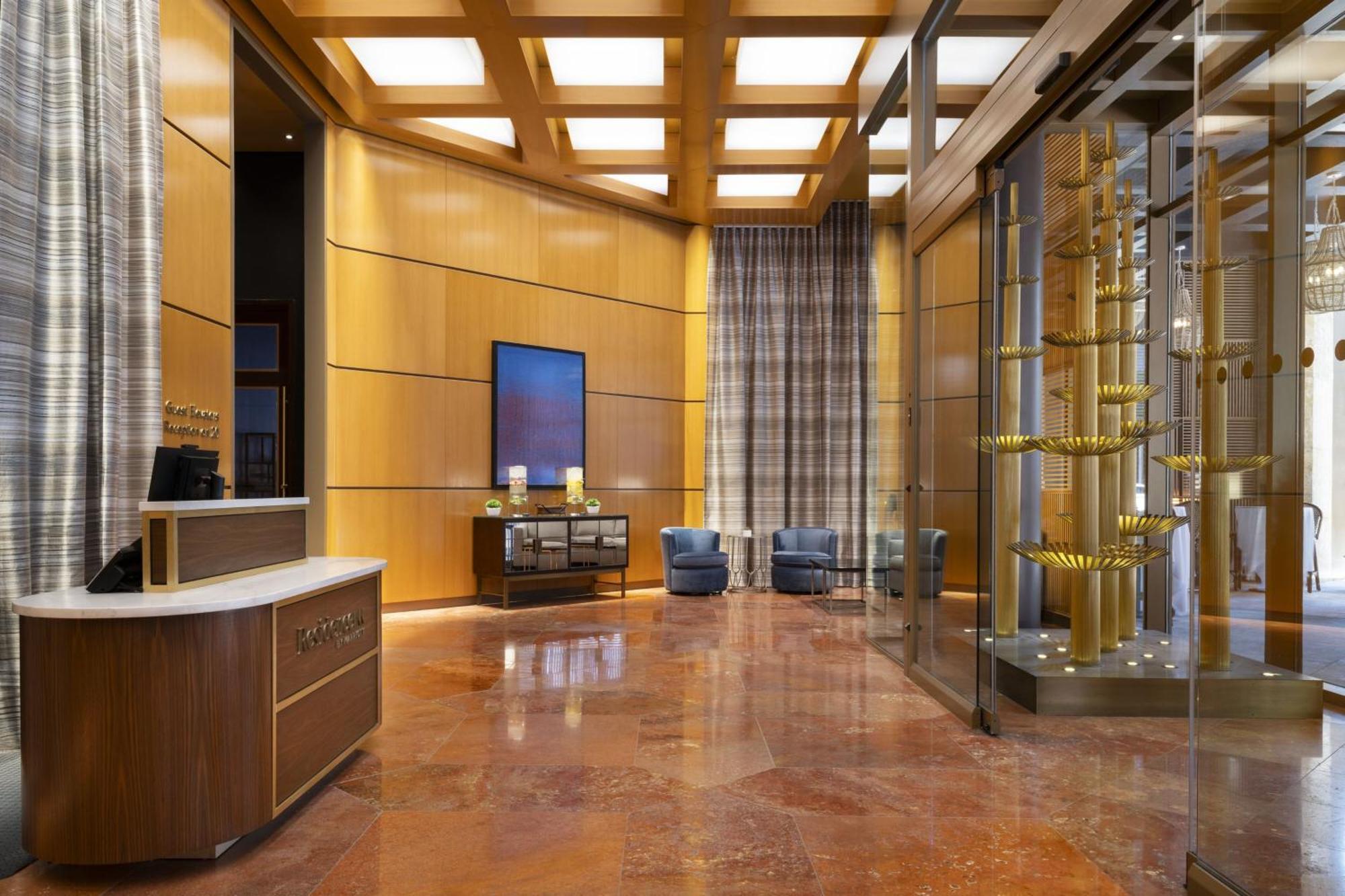 Residence Inn By Marriott Chicago Downtown Magnificent Mile Bagian luar foto