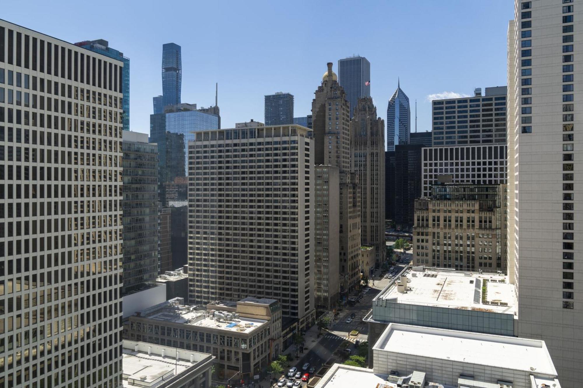 Residence Inn By Marriott Chicago Downtown Magnificent Mile Bagian luar foto
